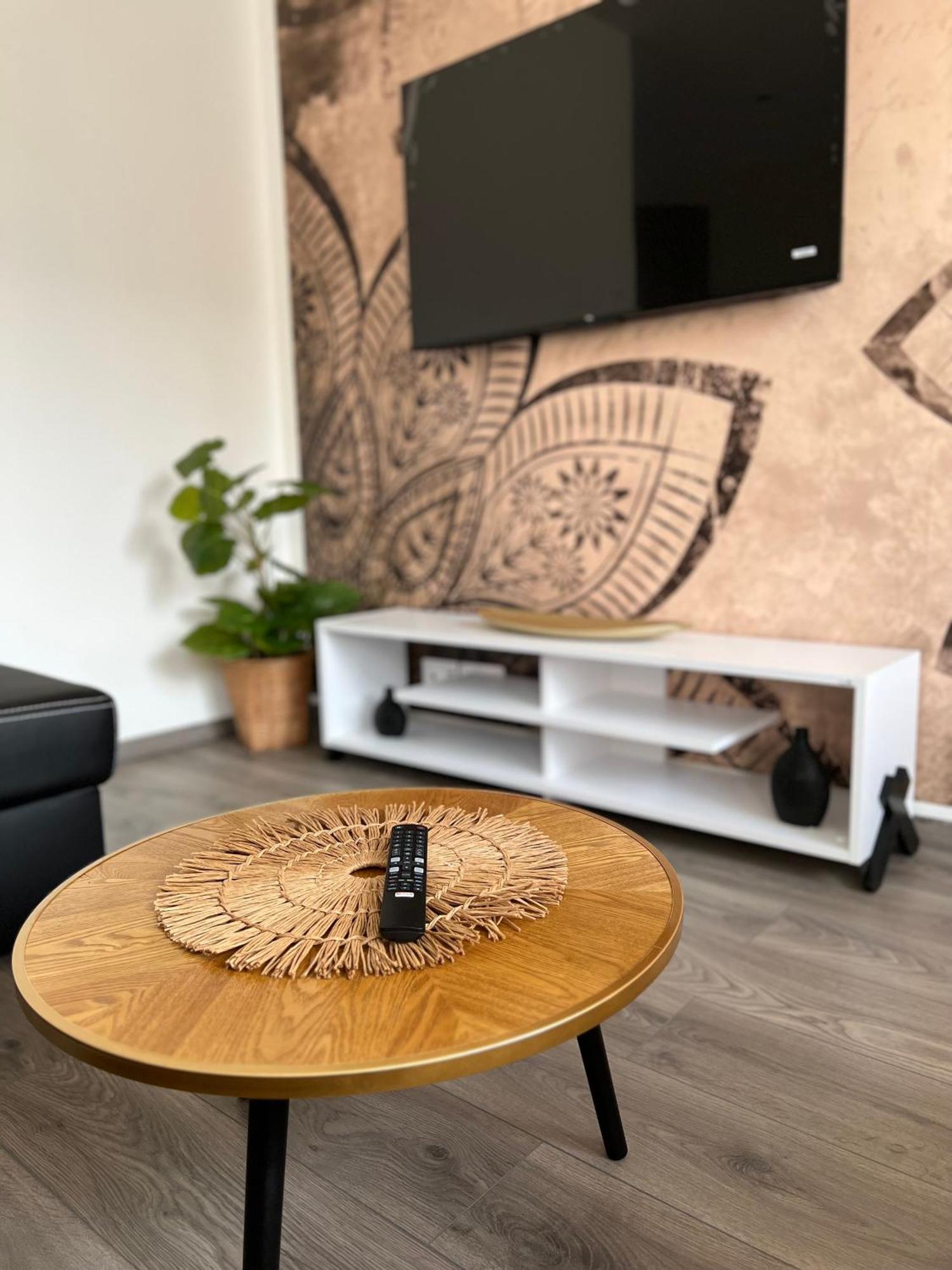 Apartmany Catalina Nesvady Exteriör bild