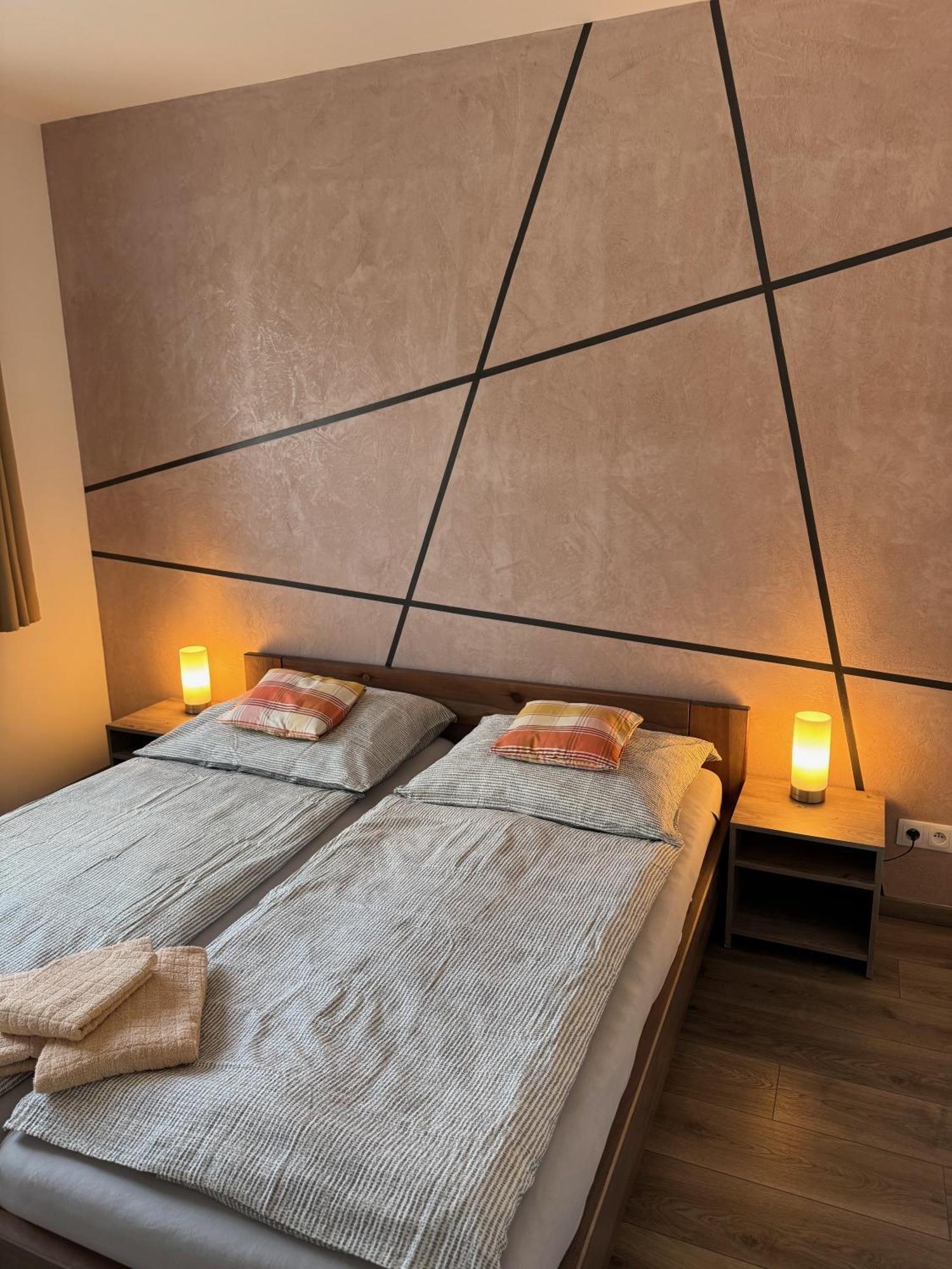 Apartmany Catalina Nesvady Exteriör bild